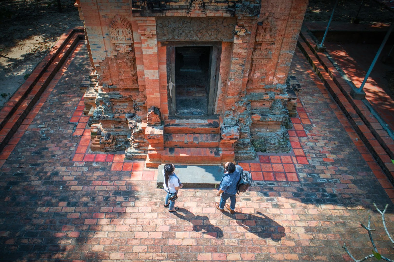 Visitors feel as if they are stepping back in time, feeling the civilization hidden in every architectural detail at Binh Thanh Ancient Tower.