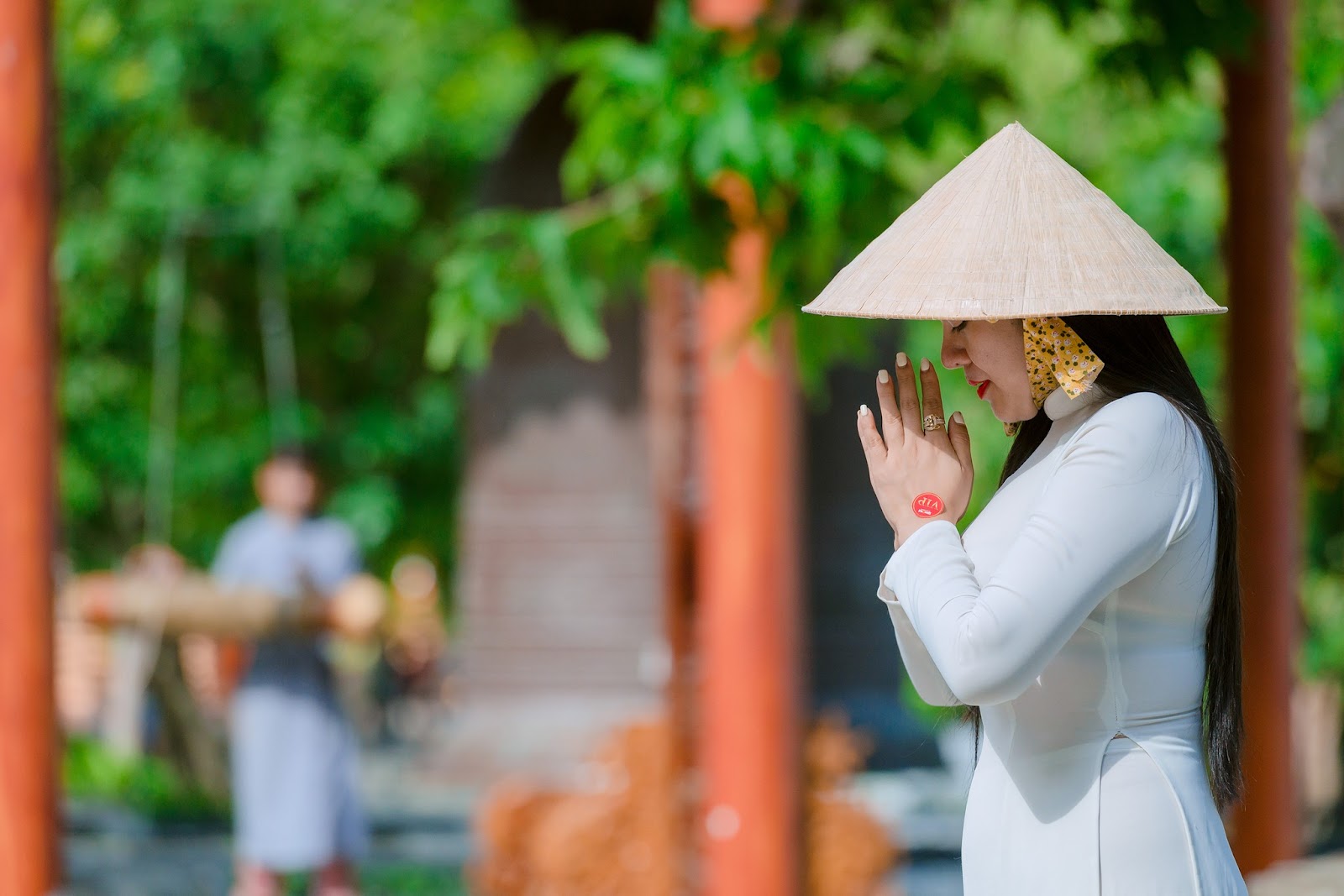 Dress respectfully when visiting pagodas.