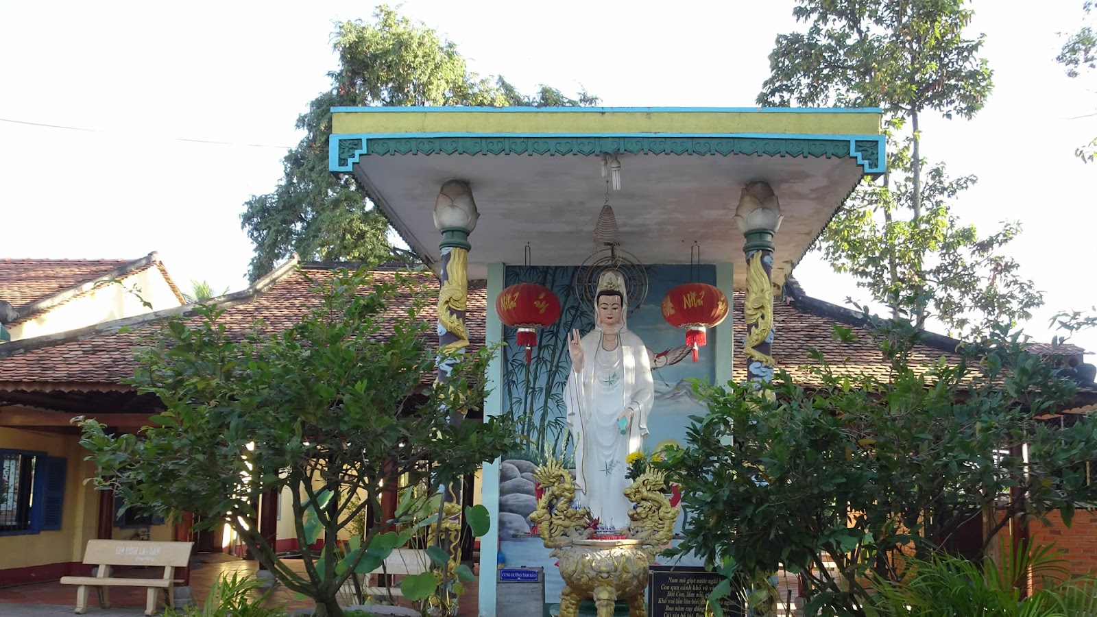 Ngôi chùa linh thiêng, lưu giữ nhiều cổ vật quý giá.