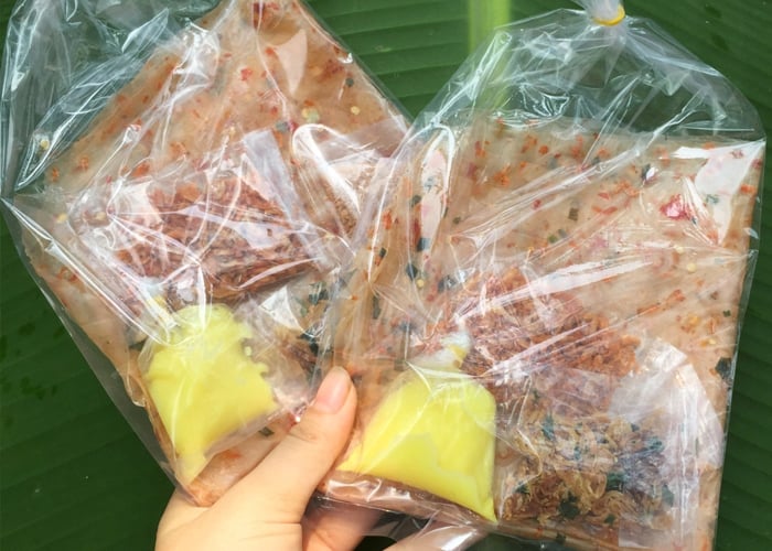 Phần bơ được đóng gói riêng, thuận tiện để mang đi du lịch hoặc làm quà cho người thân. 