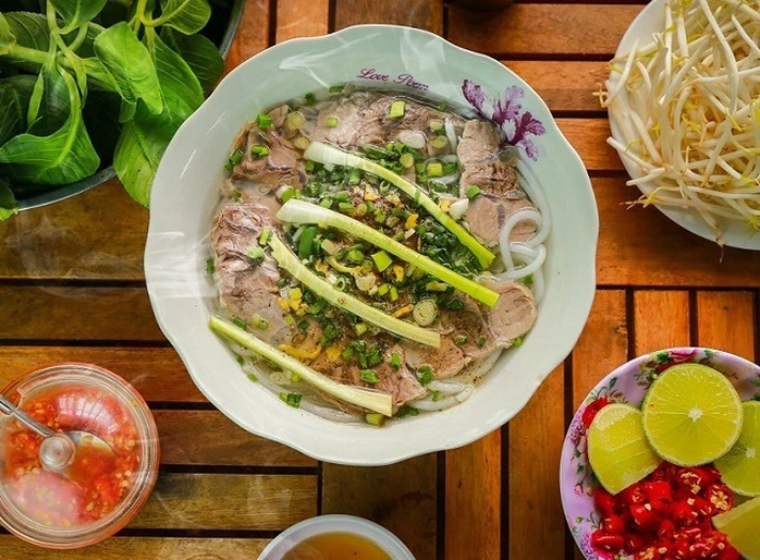 Bánh canh tại Năm Dung III sở hữu hương vị thơm ngon