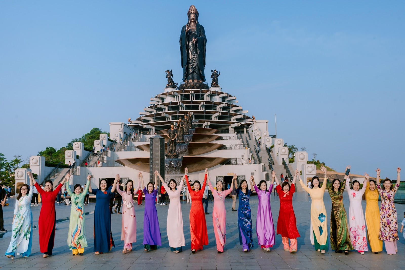 Lựa chọn tour và địa điểm phù hợp với những yêu cầu và điều kiện của du khách để có chuyến đi trọn vẹn nhất. 