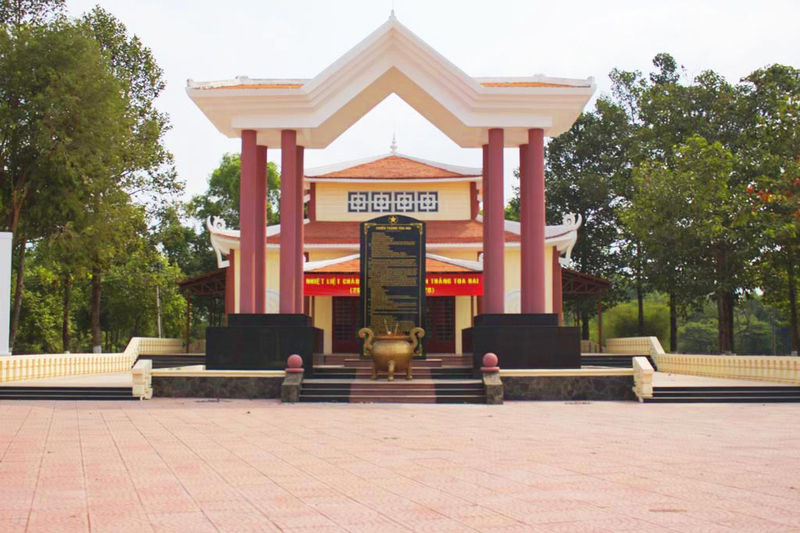 Solemn memorial stele area. 
