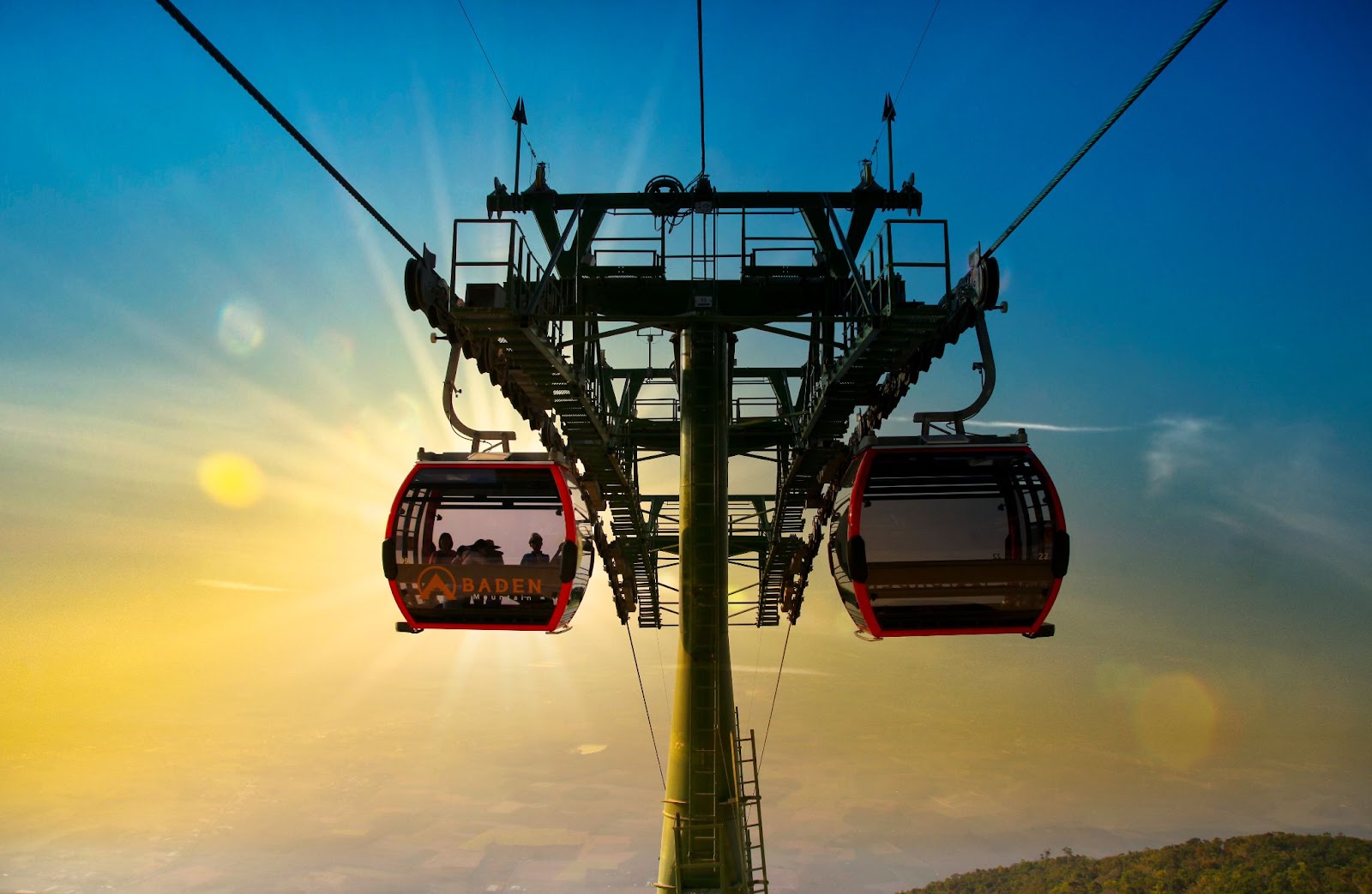  Trải nghiệm tuyến cáp treo hiện đại bậc nhất. 