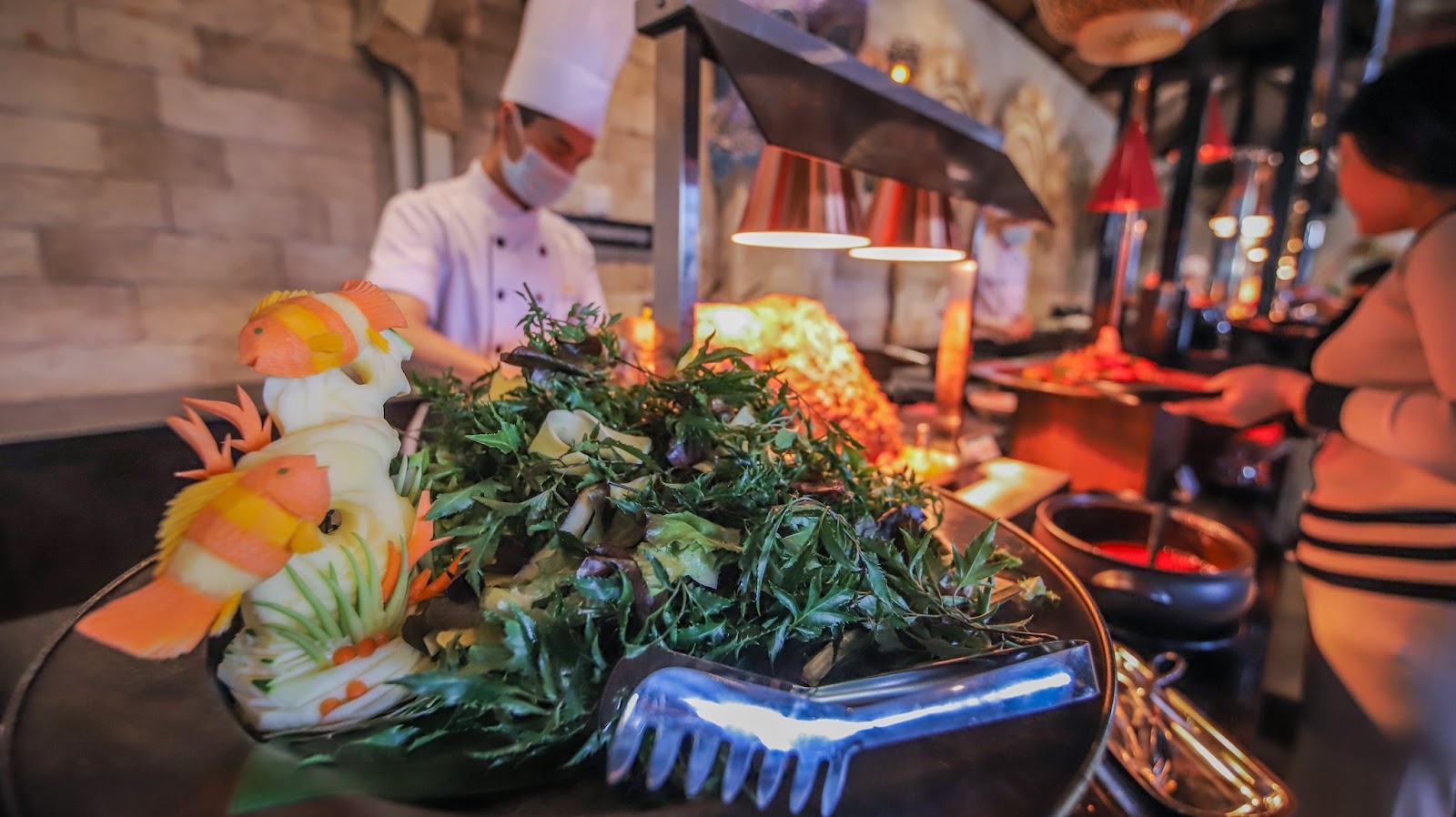 Các món ăn được chế biến tinh tế, đẹp mắt, hứa hẹn chinh phục được những thực khách khó tính nhất.