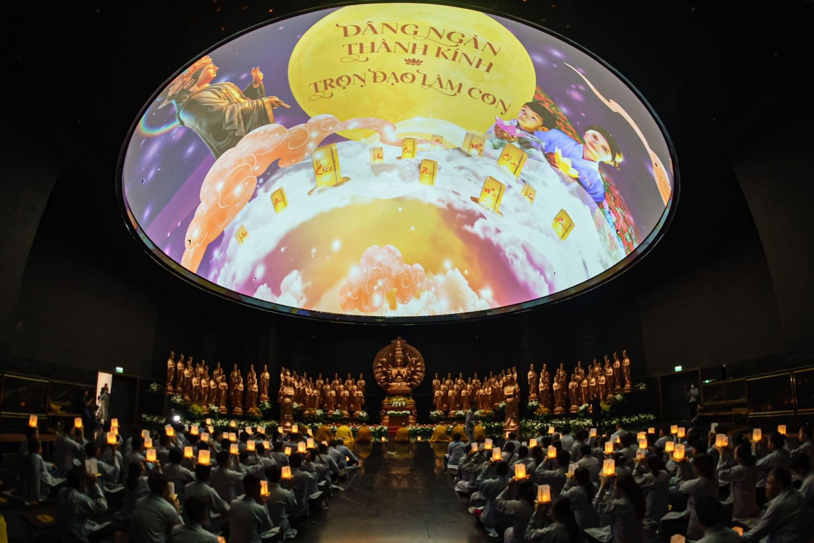 Trải nghiệm công nghệ 3D mapping tại Trung tâm triển lãm nghệ thuật Phật giáo.