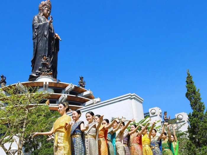 Hội xuân núi Bà Đen mang đến những trải nghiệm độc đáo. 