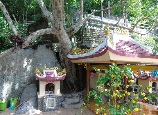 Chùa Quan Âm mang đến một cảm giác tĩnh lặng, thư giãn. 