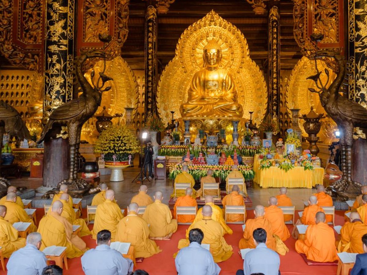 Đầu năm cầu an để cả năm hanh thông và thuận hòa