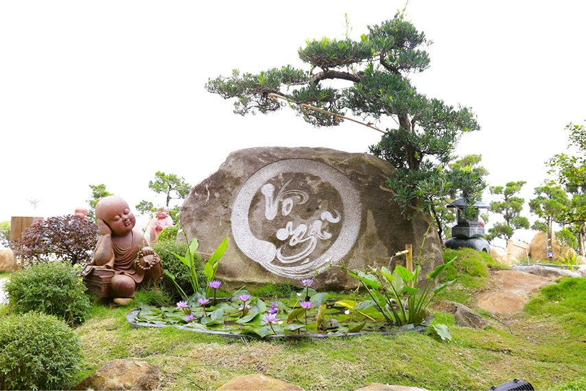 Không gian thanh tịnh tại khu vực Vườn Vô Ngã