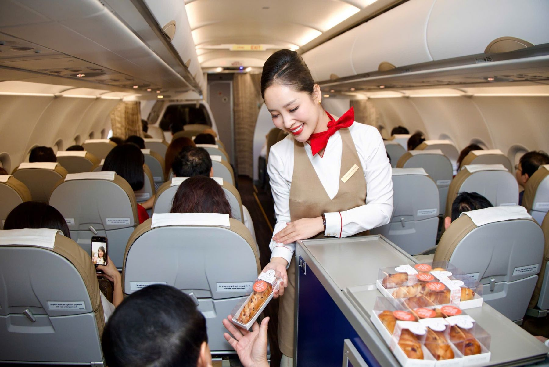 Sun PhuQuoc Airways phục vụ suất ăn miễn phí cho tất cả hành khách