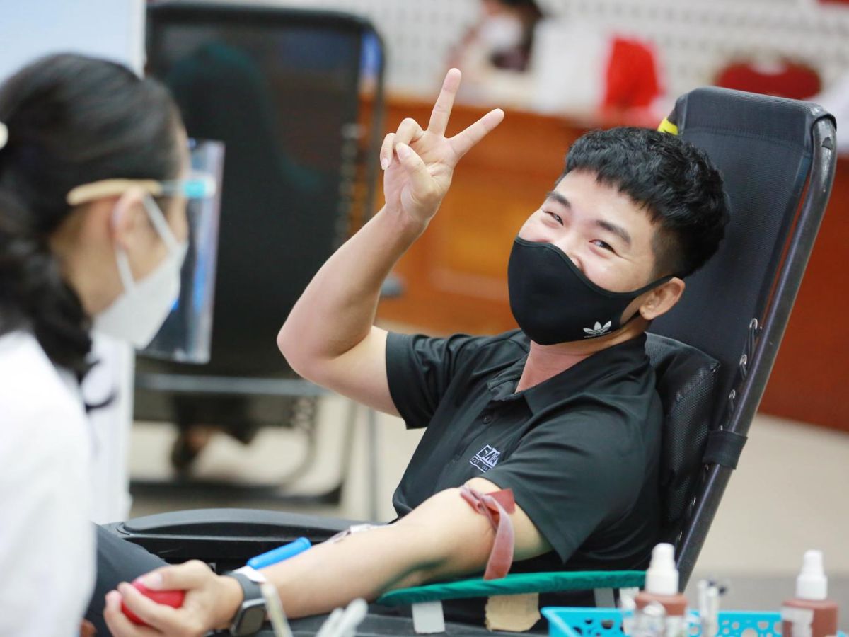 Công đức vô lượng thể hiện qua lối sống tích cực và bền vững.