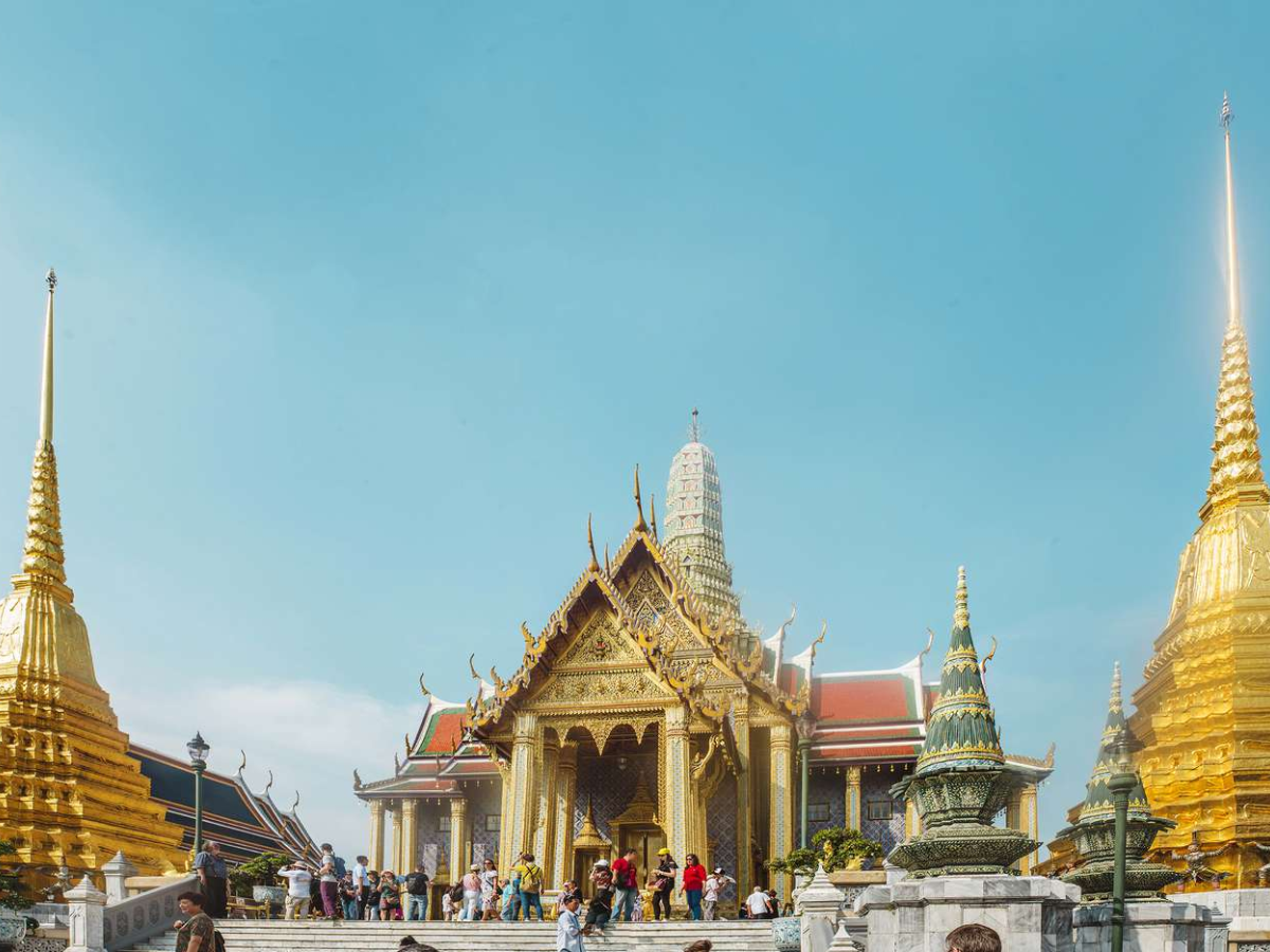 Wat Phra Kaew là biểu tượng Phật giáo hoàng gia