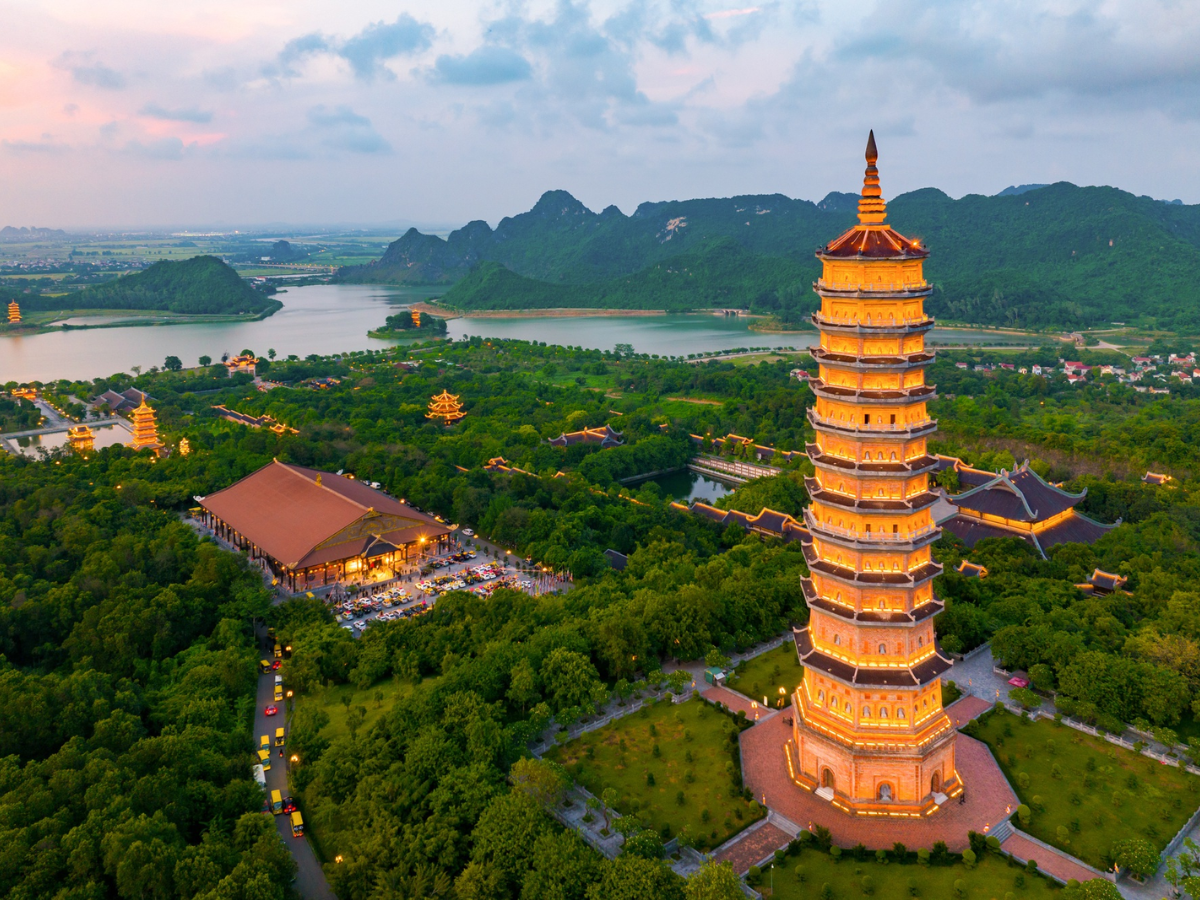 Chùa Bái Đính với nhiều công trình Phật giáo tiêu biểu 