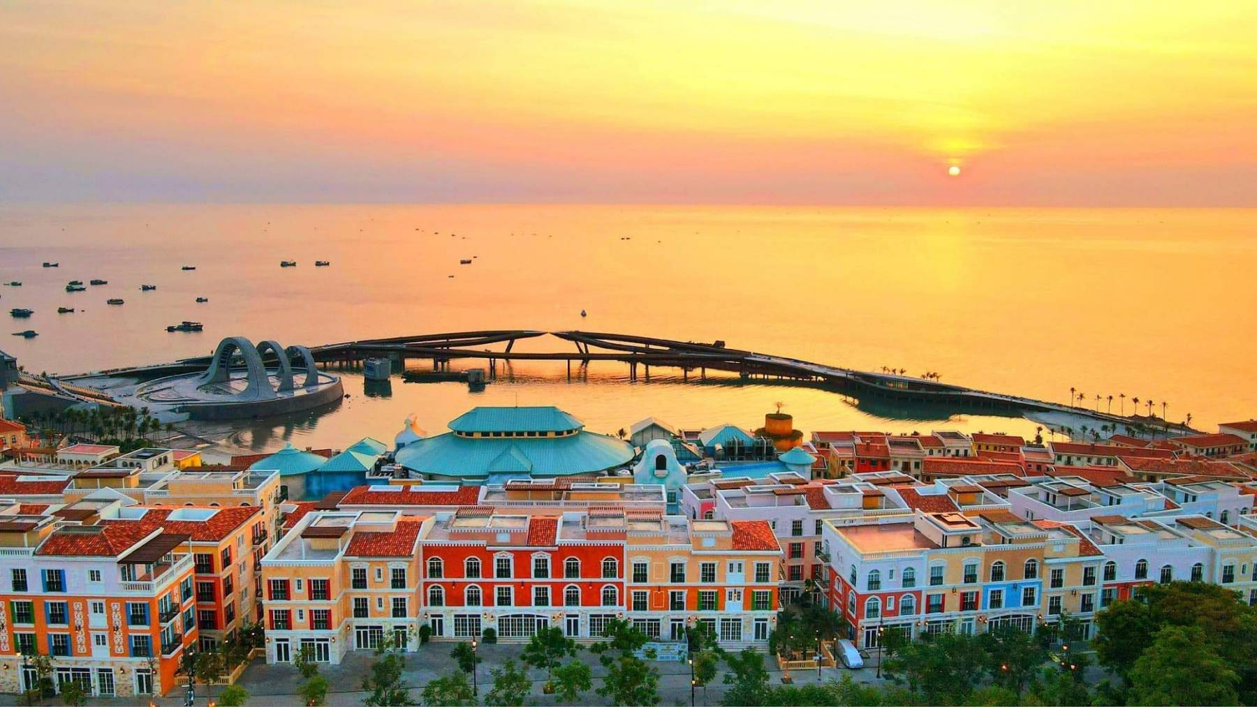 Sunset Town là một trong những công trình nổi bật hàng đầu tại Nam đảo Phú Quốc