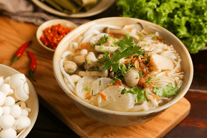 Bánh canh Trảng Bàng là một trong những đặc sản nhất định phải thử khi tới Tây Ninh mùa hè