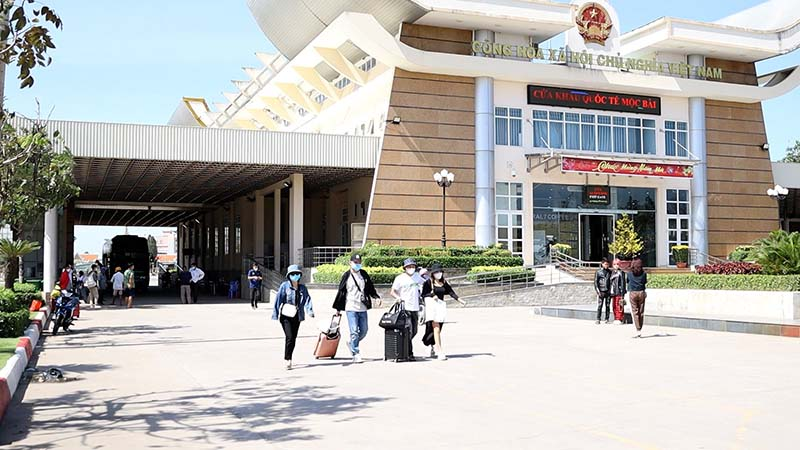Cửa khẩu Mộc Bài là cửa ngõ quốc tế quan trọng nhất giữa Việt Nam và Campuchia