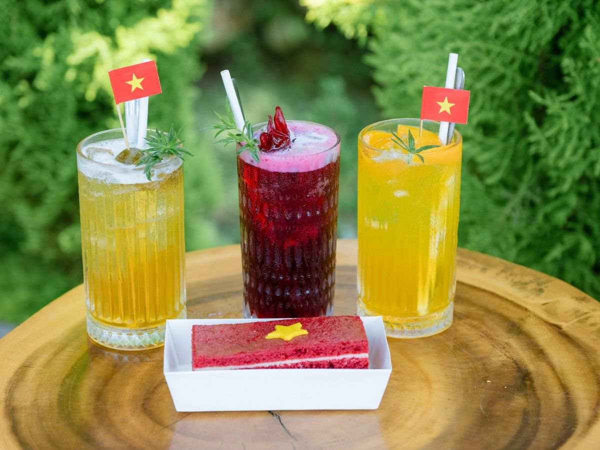 Các món nước mát và bánh ngọt phù hợp để giải nhiệt trên Núi Bà Đen. (Nguồn: Sưu tầm)&nbsp;