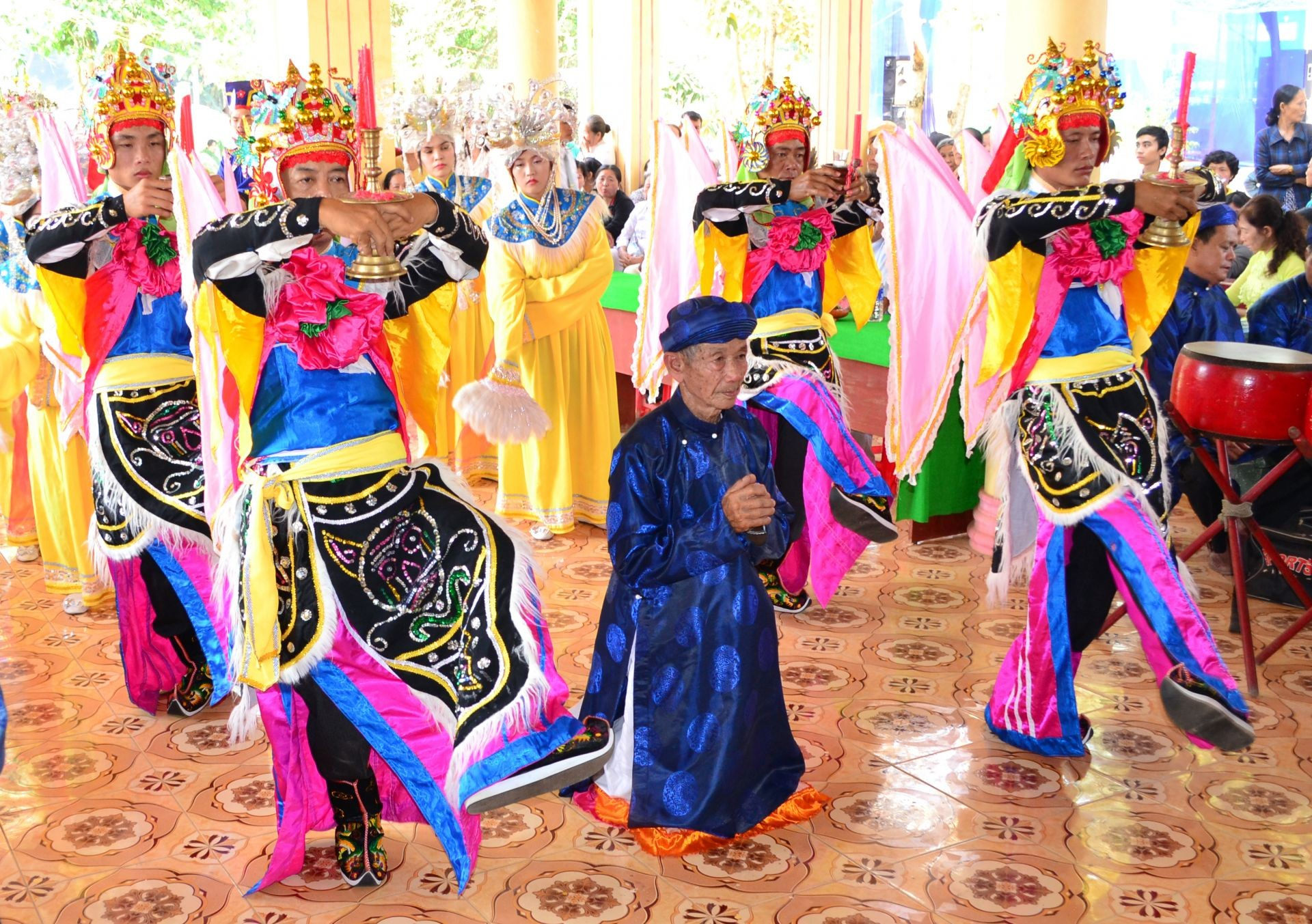 Lễ hội Kỳ Yên là một nét đẹp của người dân nơi đây. (Nguồn: Sưu tầm)