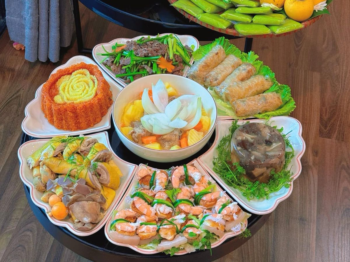 Chuẩn bị mâm cúng chu đáo thể hiện lòng thành và sự kính lễ.