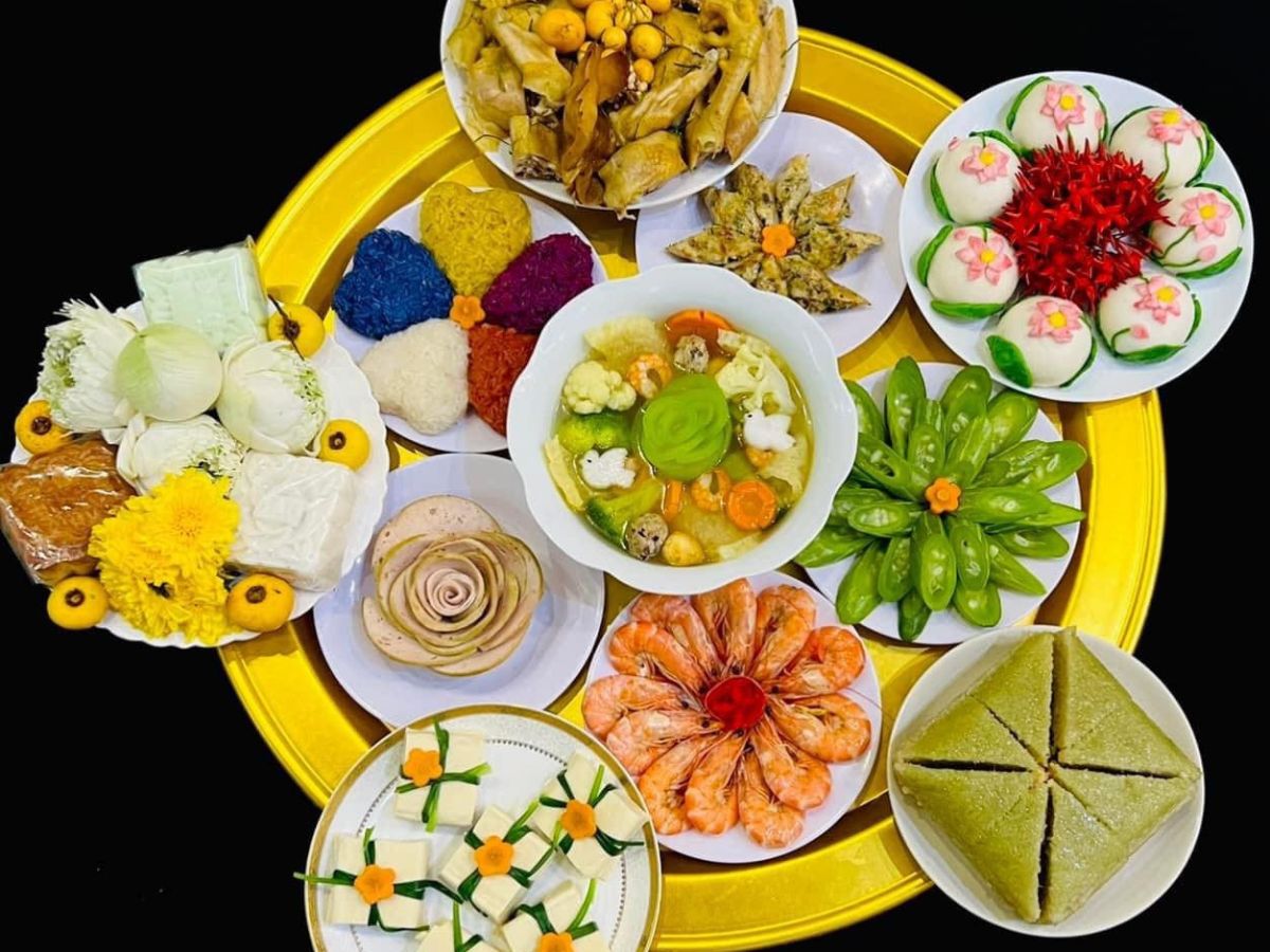 Lễ cúng rằm tháng Bảy gửi gắm ước nguyện bình an và tích phúc.
