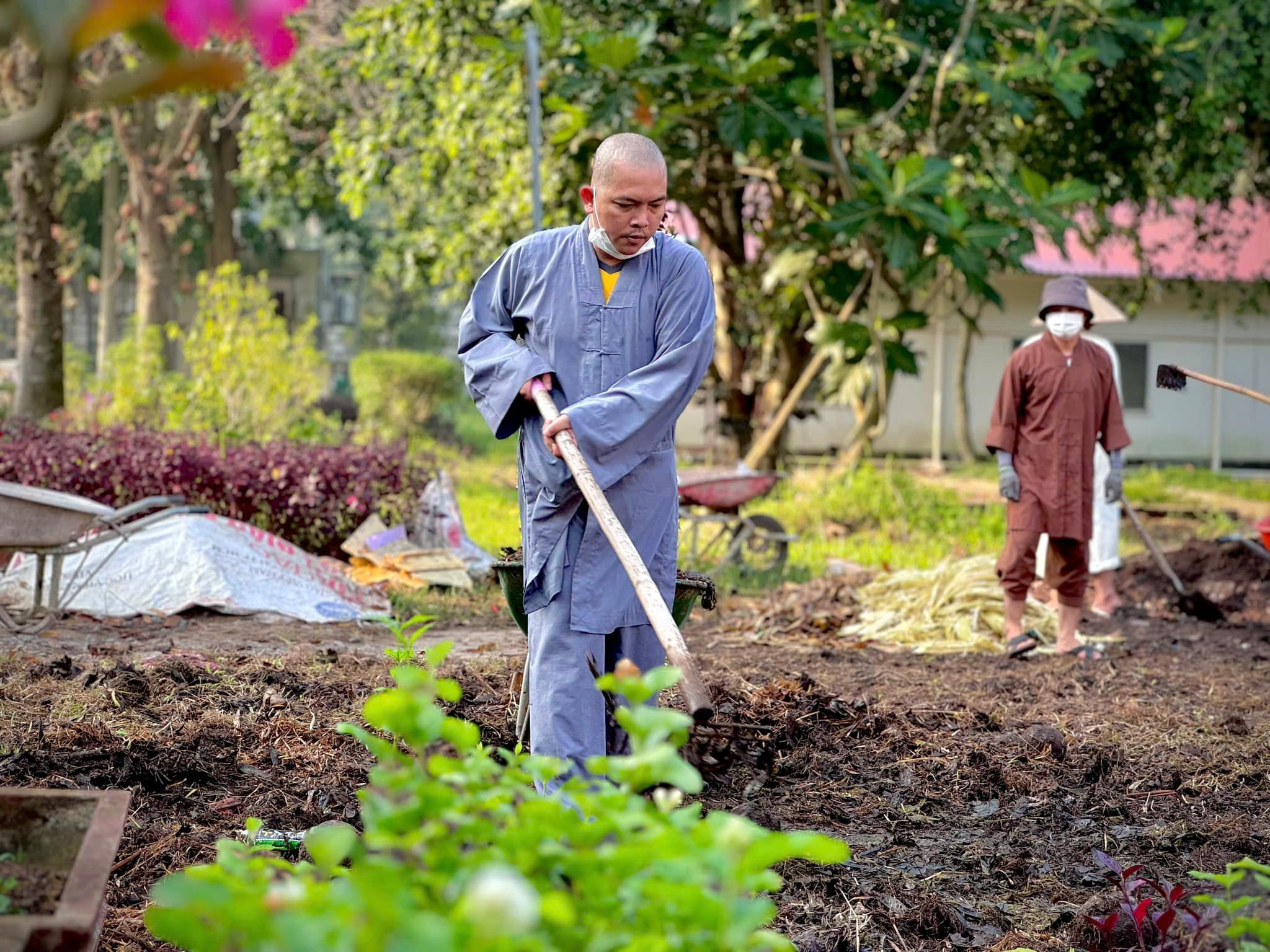 Nguyên tắc lao động giúp tăng đoàn duy trì kỷ luật và tinh thần tự lực. (Nguồn: Sưu tầm)