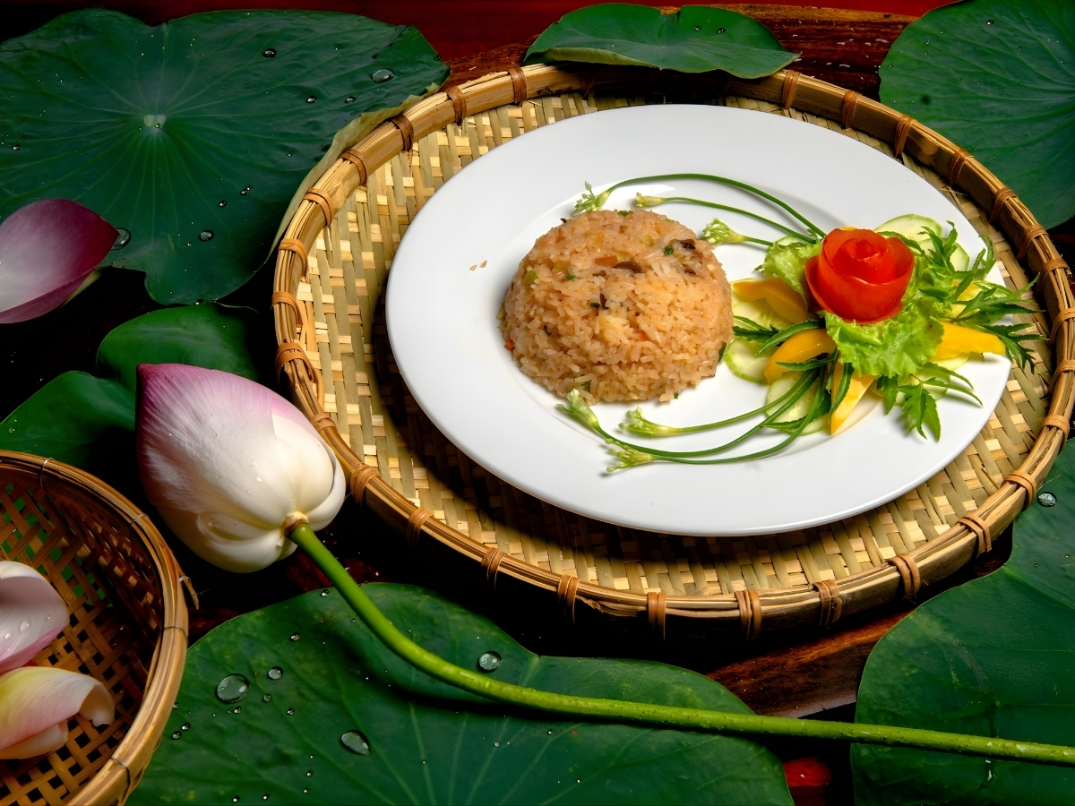 Cơm chay sen là món ăn rất nổi tiếng ở Tây Ninh. (Nguồn: Sưu tầm)