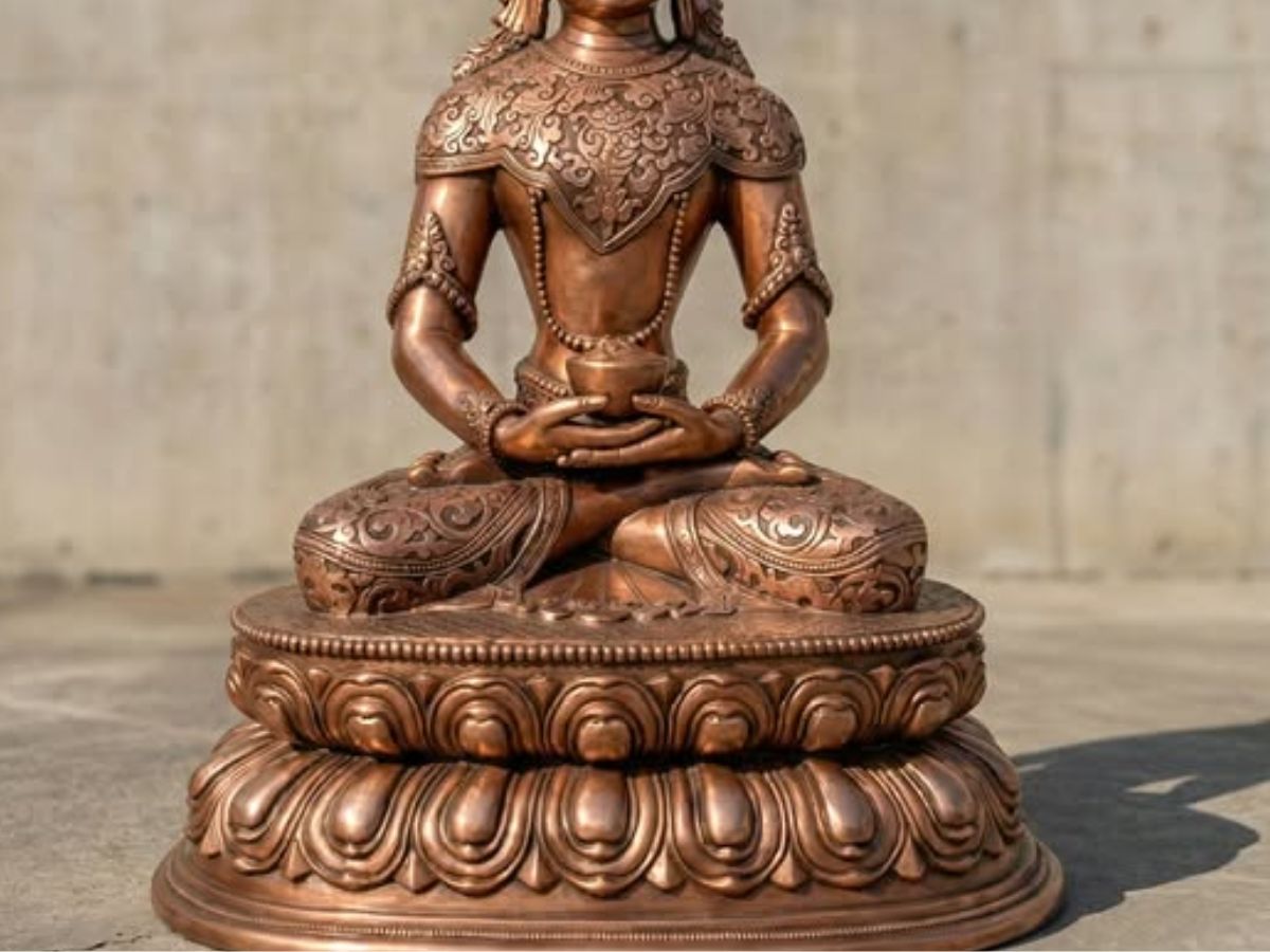 Ấn Thiền Định Dhyana Mudra là biểu tượng của sự tĩnh lặng và bình yên nội tâm. (Nguồn: Sưu tầm)
