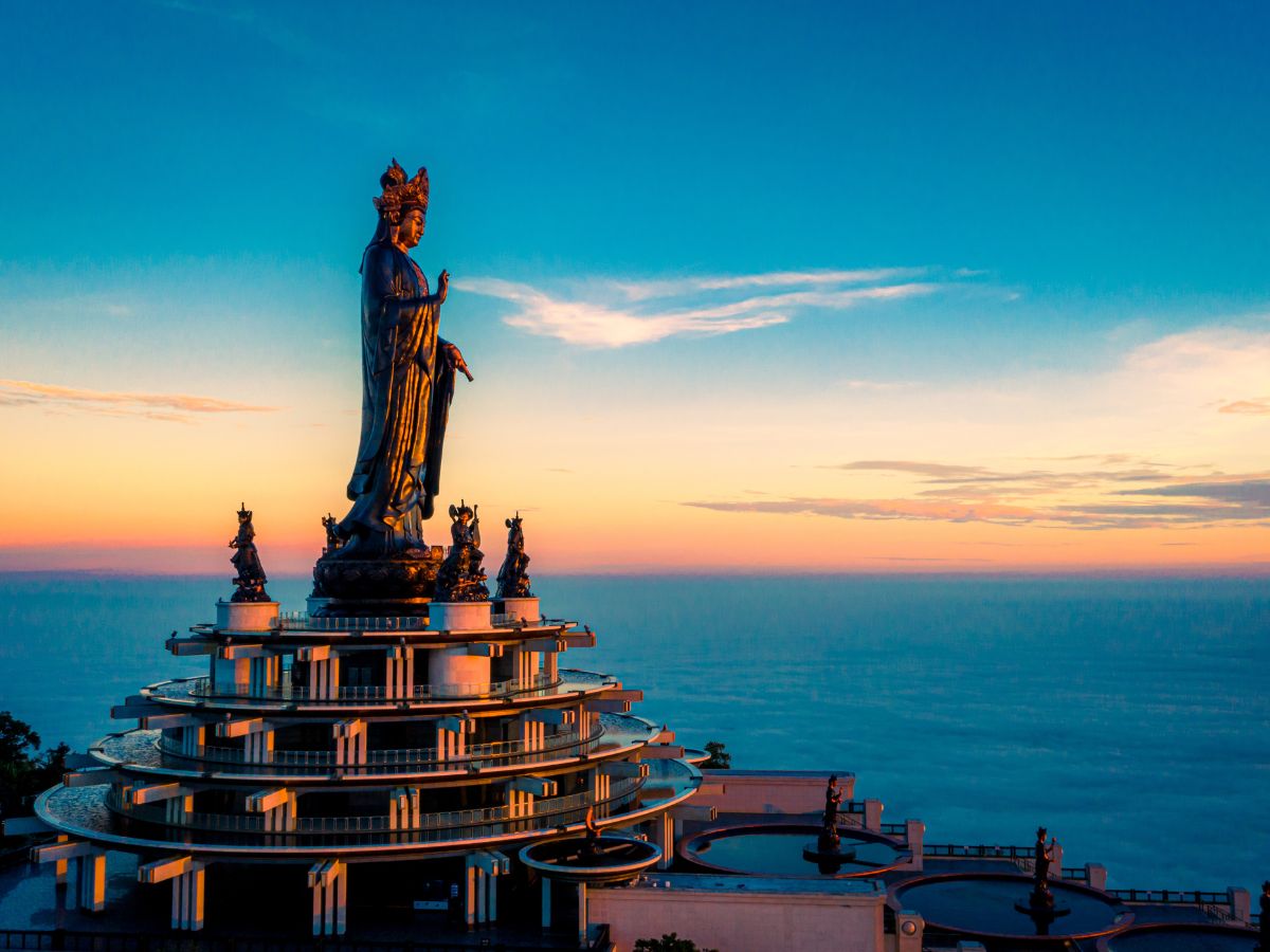 Hành hương Núi Bà Đen chiêm nghiệm nếp sống hướng thiện. (Nguồn: Sưu tầm)