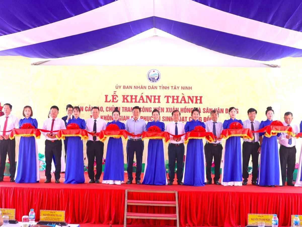 Lễ khánh thành dự án cải tạo công viên Xuân Hồng. (Nguồn: Sưu tầm)&nbsp;