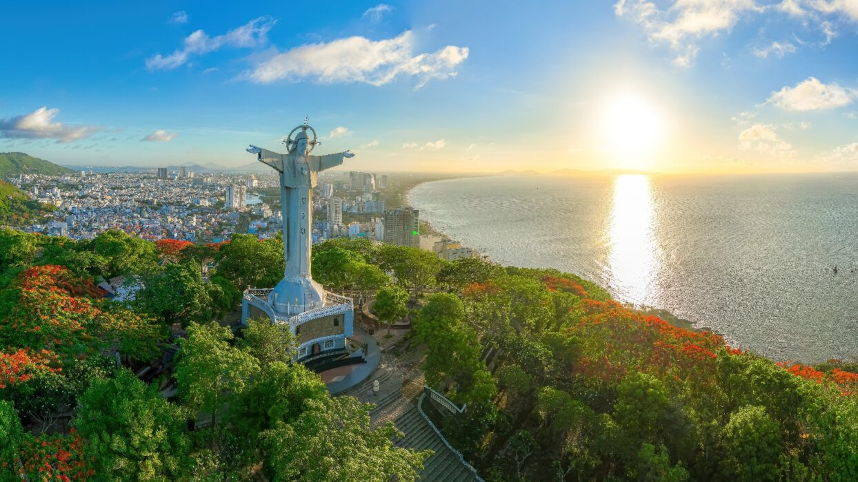 Vũng Tàu chính là điểm đến biển lý tưởng trong hành trình nghỉ dưỡng kéo dài. (Nguồn: Sưu tầm)