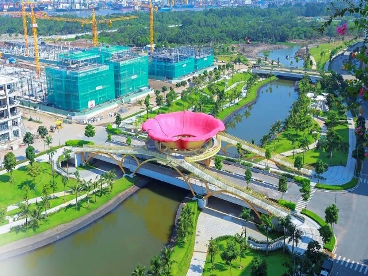 Khu đô thị Sala và công viên ven sông Thủ Đức tạo nên không gian rộng và thoáng đãng. (Nguồn: Sưu tầm)