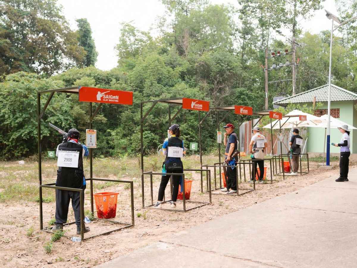 Trải nghiệm bắn súng thể thao tại khu tham quan Địa đạo Củ Chi