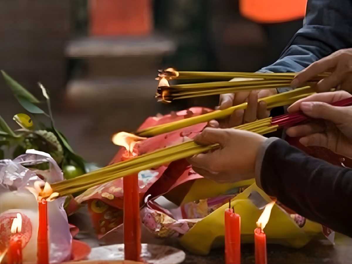 Nghi thức cúng sao giải hạn và cúng tam tai được sử dụng rộng rãi trong văn hóa Việt