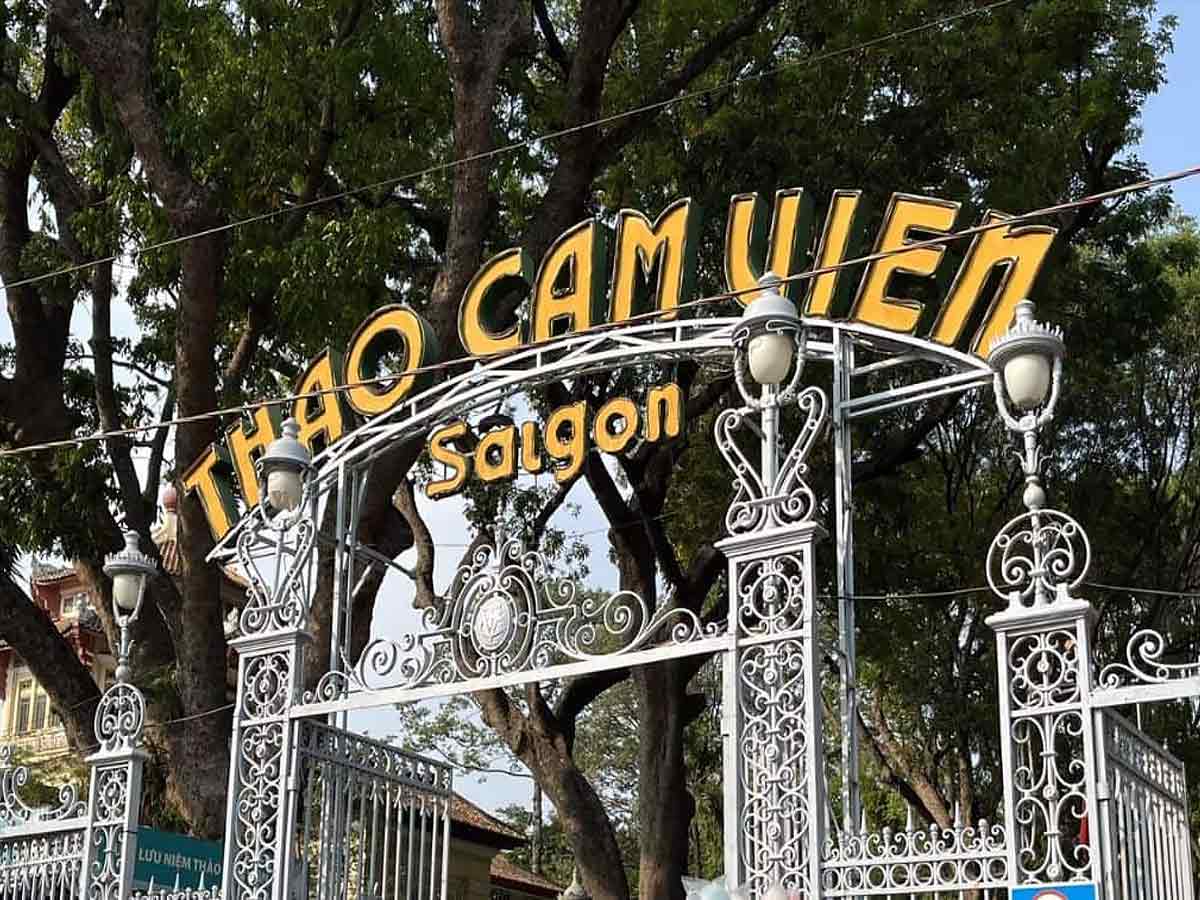 Thảo Cầm Viên Sài Gòn là khu bảo tồn động vật và vườn thực vật tọa lạc ngay tại trung tâm TP. HCM
