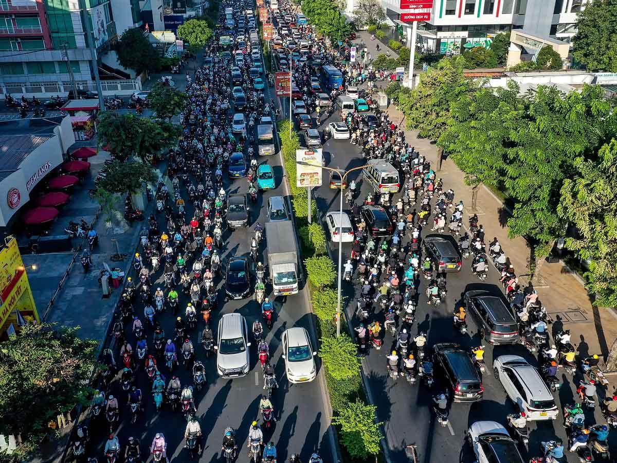 Khi du lịch cuối tuần đến gần TPHCM thì nên xuất phát sớm để không bị kẹt xe