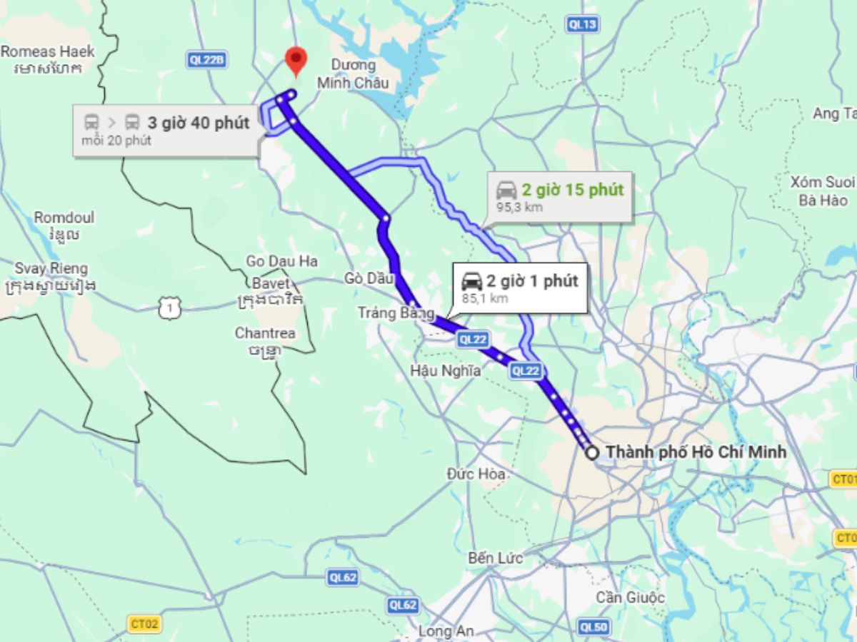 Từ trung tâm TP.HCM đến khu du lịch Núi Bà Đen khoảng 90 - 100 km. 